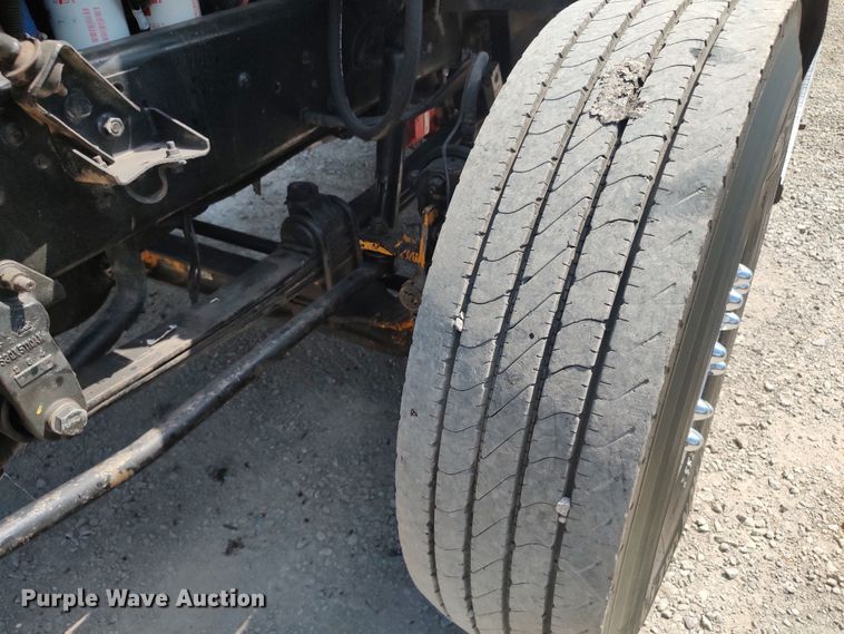 image for item LK9153 2004 Mack CX Series  dump truck