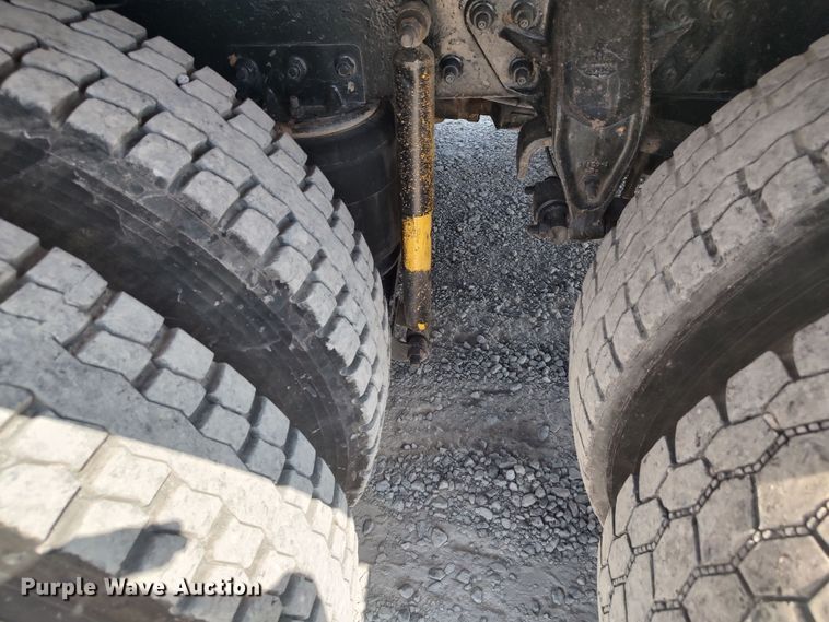 image for item LK9153 2004 Mack CX Series  dump truck