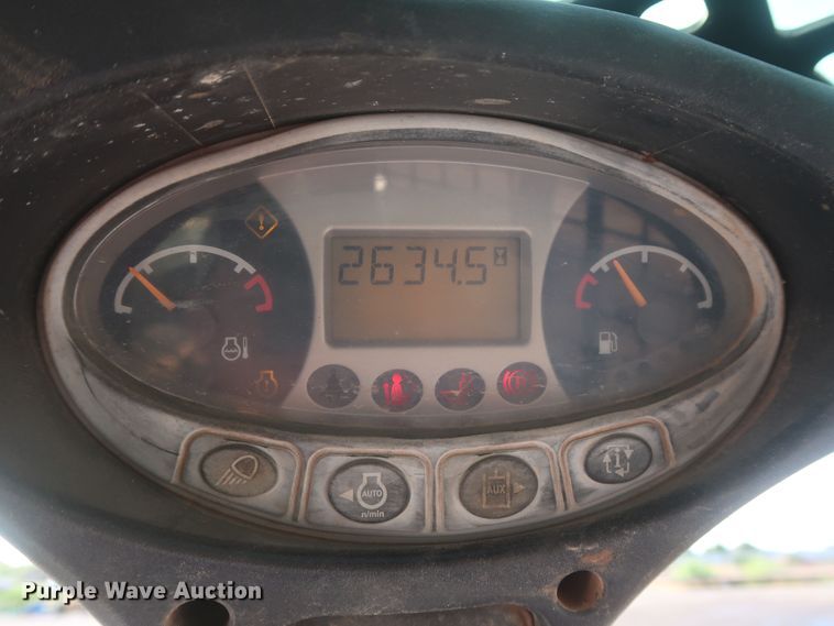 image for item LK9167 2015 Bobcat S650  skid steer loader