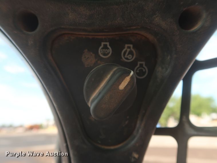 image for item LK9167 2015 Bobcat S650  skid steer loader