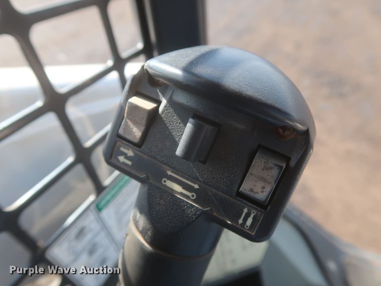 image for item LK9167 2015 Bobcat S650  skid steer loader