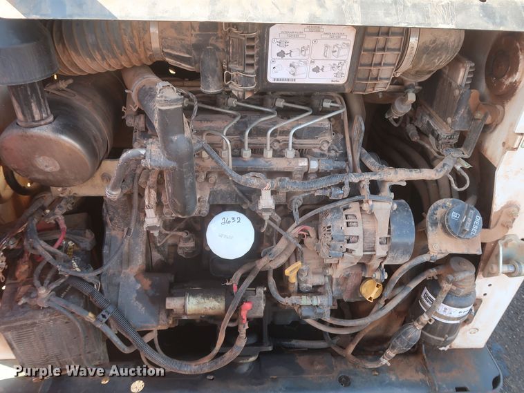 image for item LK9167 2015 Bobcat S650  skid steer loader