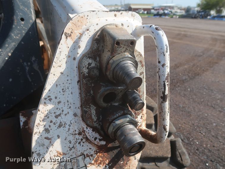 image for item LK9167 2015 Bobcat S650  skid steer loader