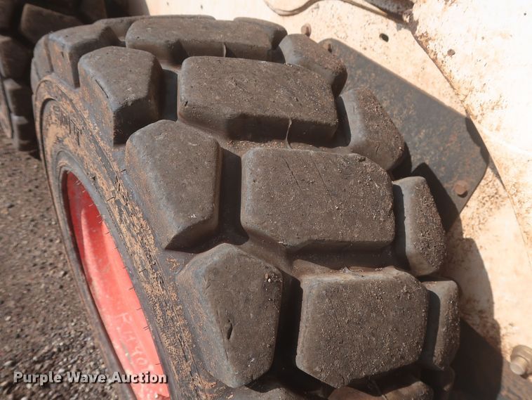 image for item LK9167 2015 Bobcat S650  skid steer loader