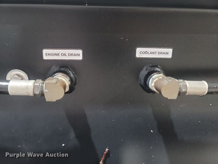 image for item LM9667 2016 Generac MGG100M  generator