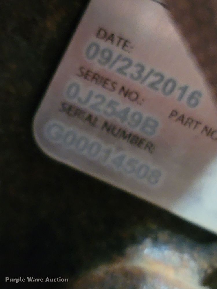 image for item LM9667 2016 Generac MGG100M  generator