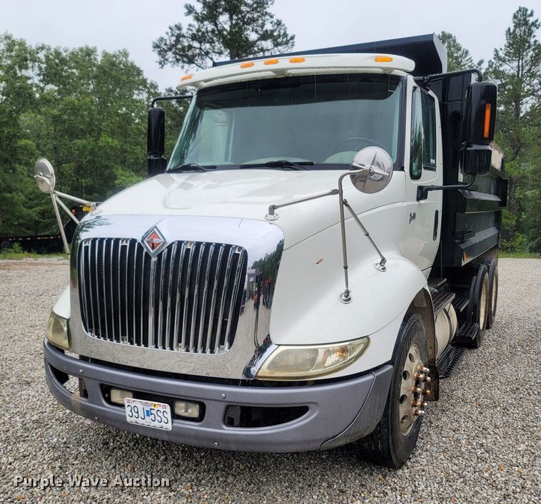 image for item LM9668 2007 International 8600  dump truck