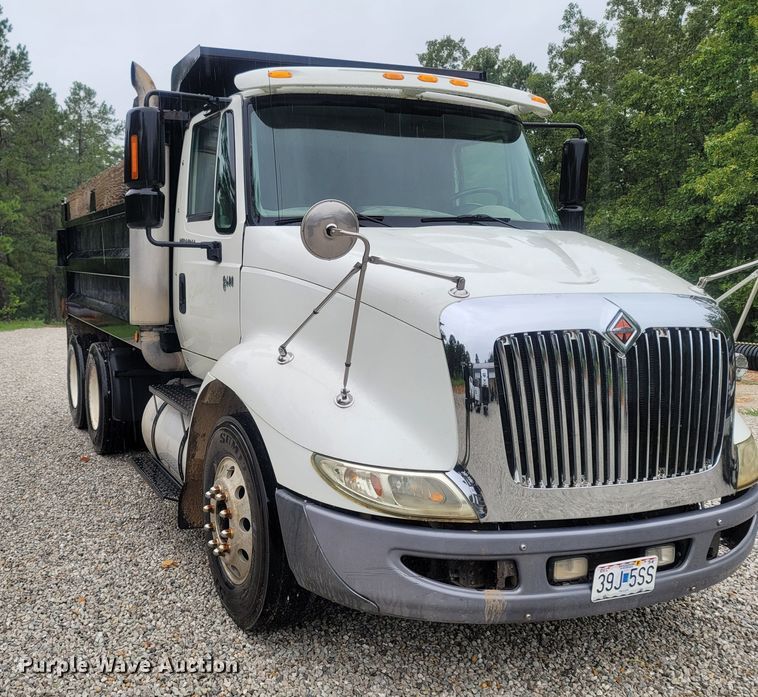 image for item LM9668 2007 International 8600  dump truck