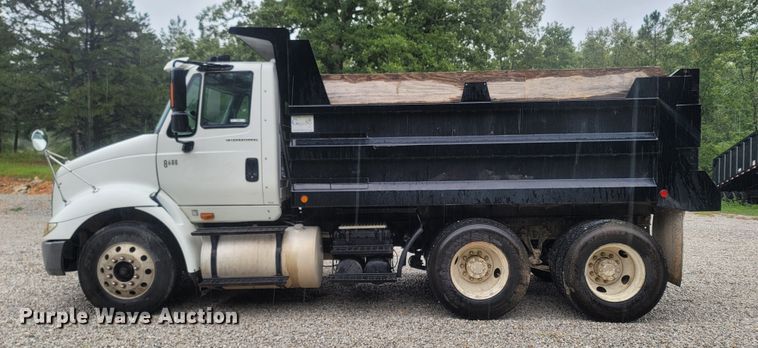 image for item LM9668 2007 International 8600  dump truck