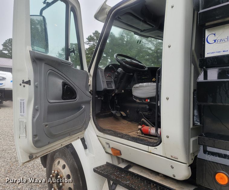 image for item LM9668 2007 International 8600  dump truck