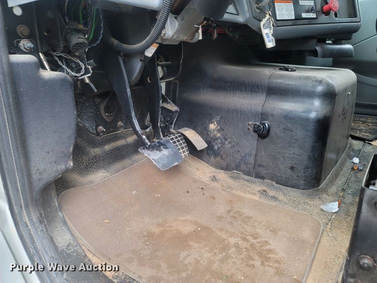 image for item LM9668 2007 International 8600  dump truck