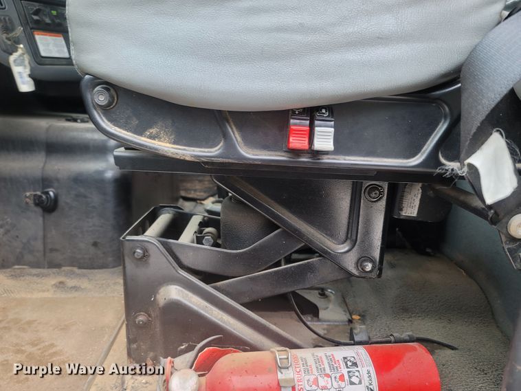 image for item LM9668 2007 International 8600  dump truck