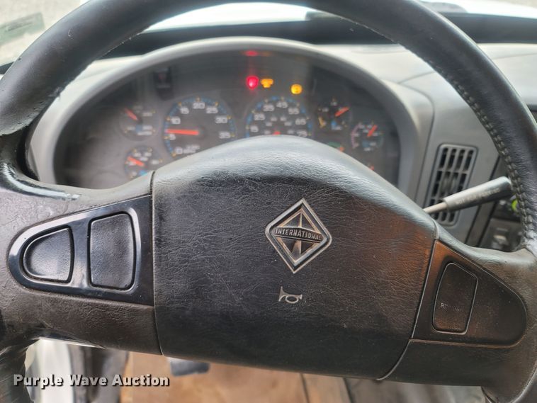 image for item LM9668 2007 International 8600  dump truck