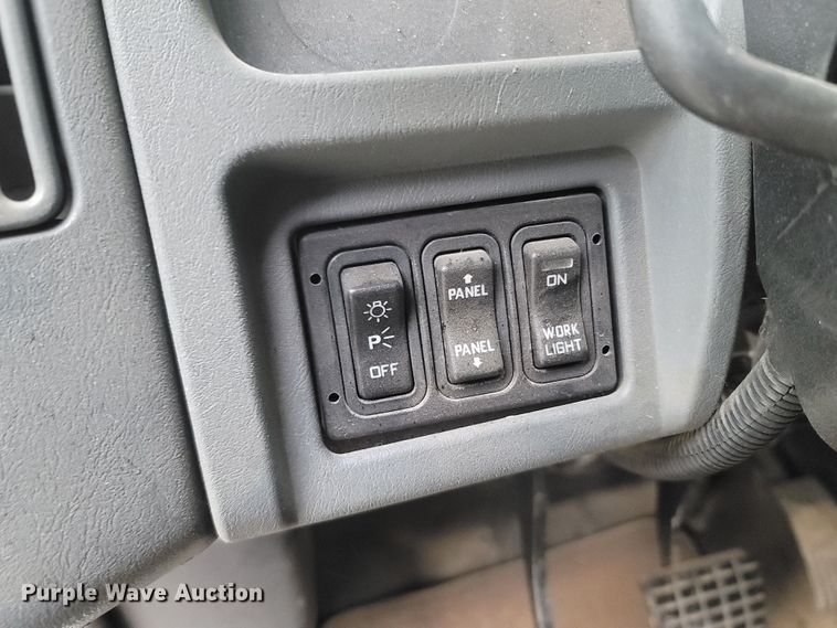 image for item LM9668 2007 International 8600  dump truck