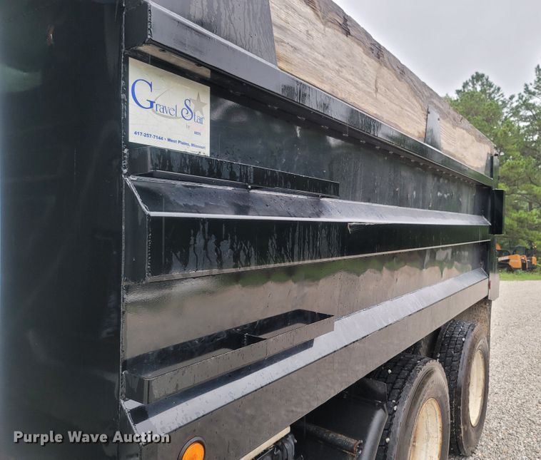 image for item LM9668 2007 International 8600  dump truck