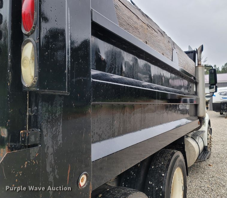 image for item LM9668 2007 International 8600  dump truck