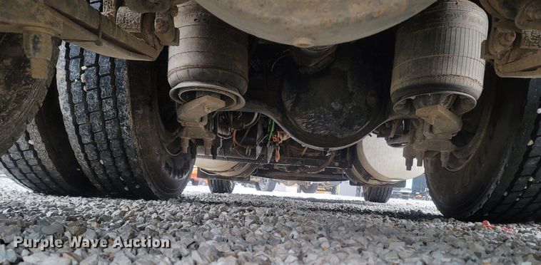 image for item LM9668 2007 International 8600  dump truck