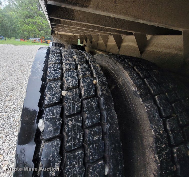 image for item LM9668 2007 International 8600  dump truck