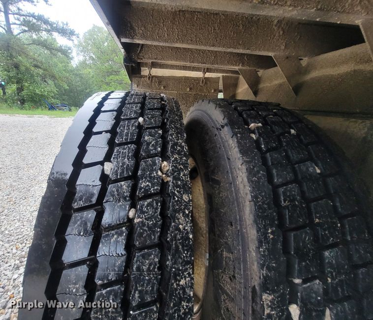 image for item LM9668 2007 International 8600  dump truck