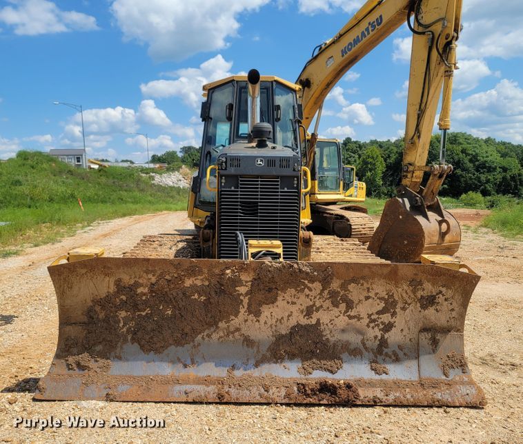 image for item LM9690 2014 John Deere 700K LGP  dozer