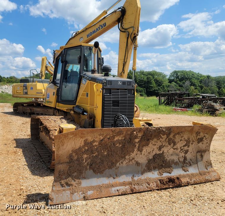image for item LM9690 2014 John Deere 700K LGP  dozer