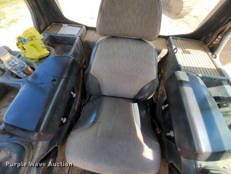 image for item LM9690 2014 John Deere 700K LGP  dozer