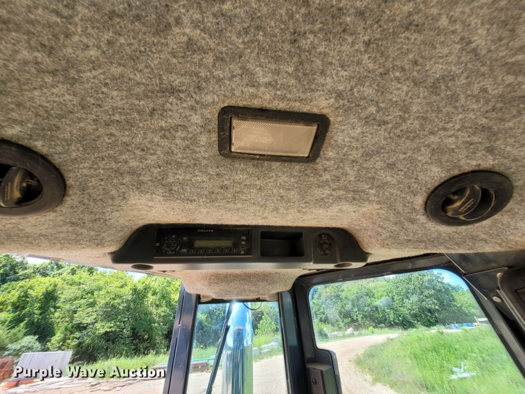 image for item LM9690 2014 John Deere 700K LGP  dozer