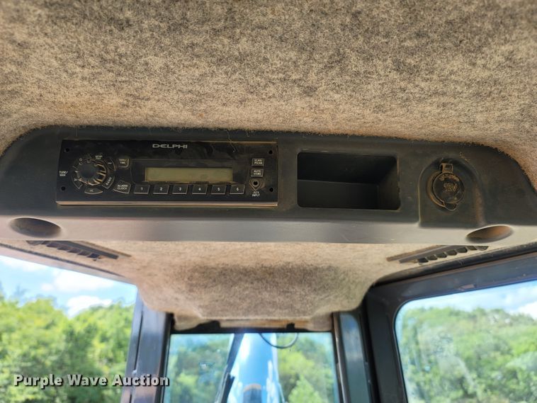 image for item LM9690 2014 John Deere 700K LGP  dozer