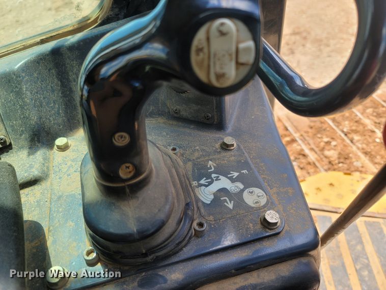 image for item LM9690 2014 John Deere 700K LGP  dozer