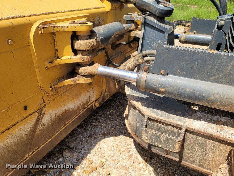 image for item LM9690 2014 John Deere 700K LGP  dozer