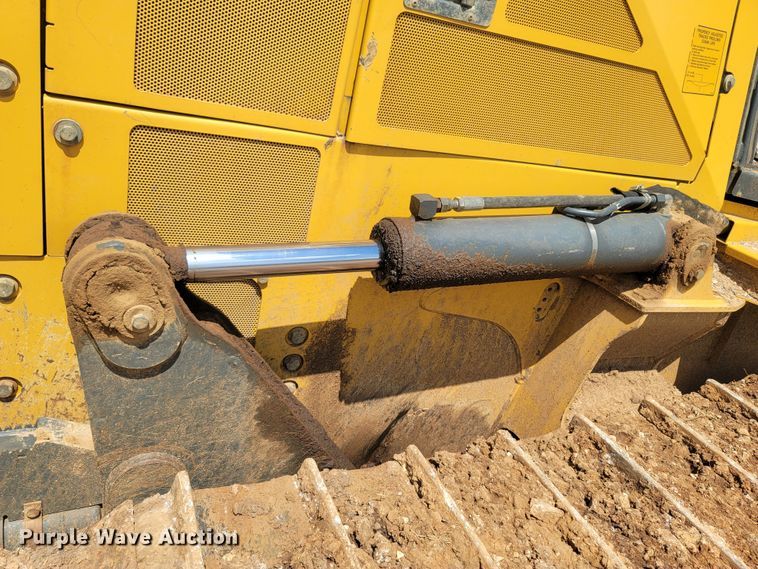 image for item LM9690 2014 John Deere 700K LGP  dozer