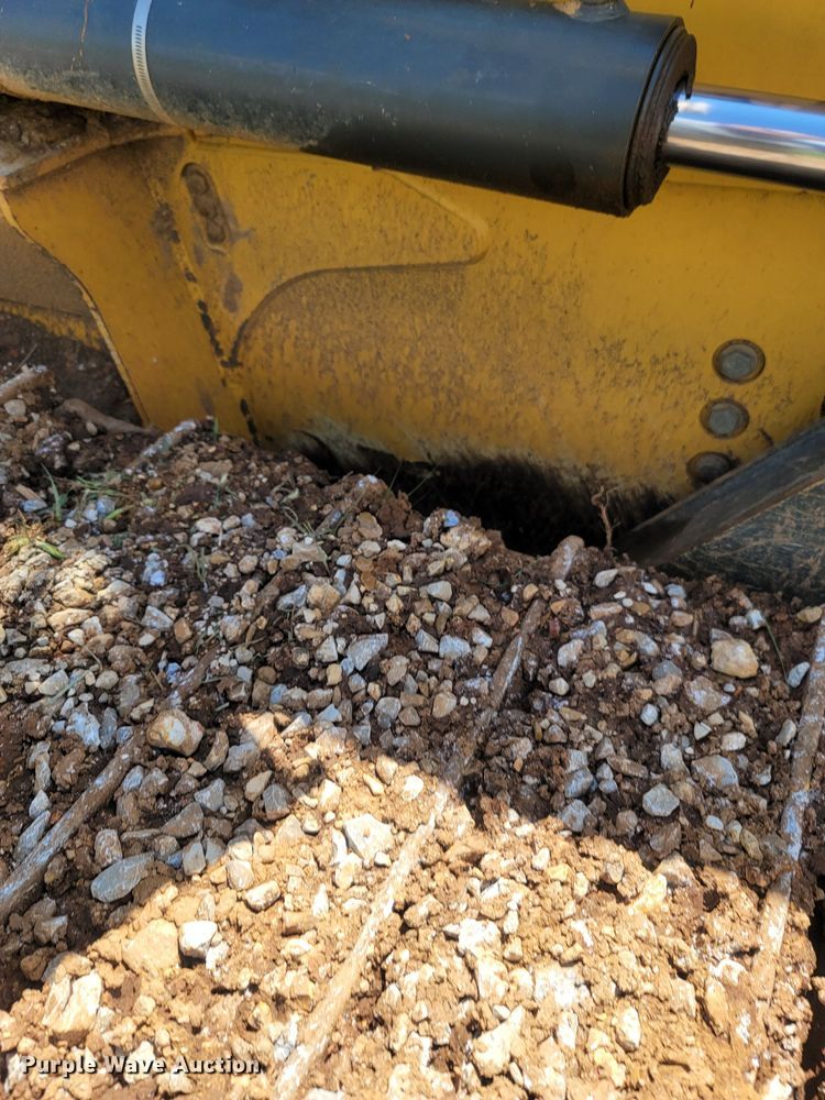 image for item LM9690 2014 John Deere 700K LGP  dozer