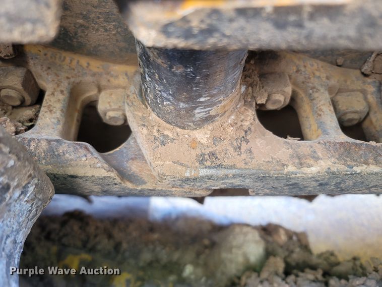 image for item LM9690 2014 John Deere 700K LGP  dozer