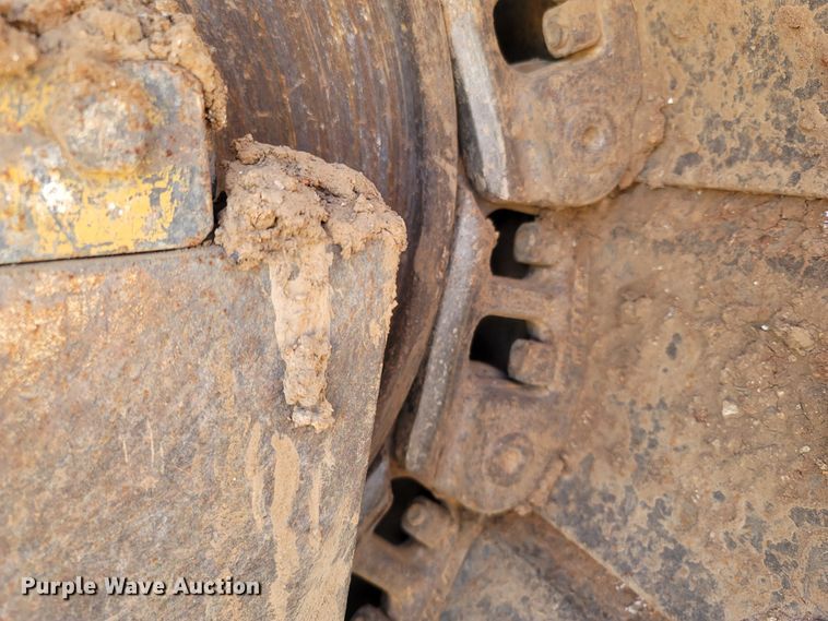 image for item LM9690 2014 John Deere 700K LGP  dozer