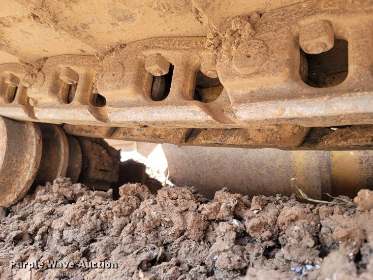 image for item LM9690 2014 John Deere 700K LGP  dozer