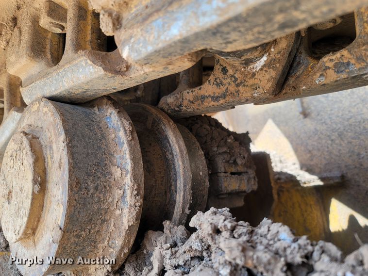 image for item LM9690 2014 John Deere 700K LGP  dozer