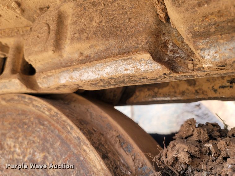 image for item LM9690 2014 John Deere 700K LGP  dozer