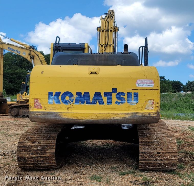 image for item LM9692 2013 Komatsu PC240LC-10  excavator