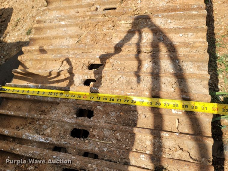 image for item LM9692 2013 Komatsu PC240LC-10  excavator