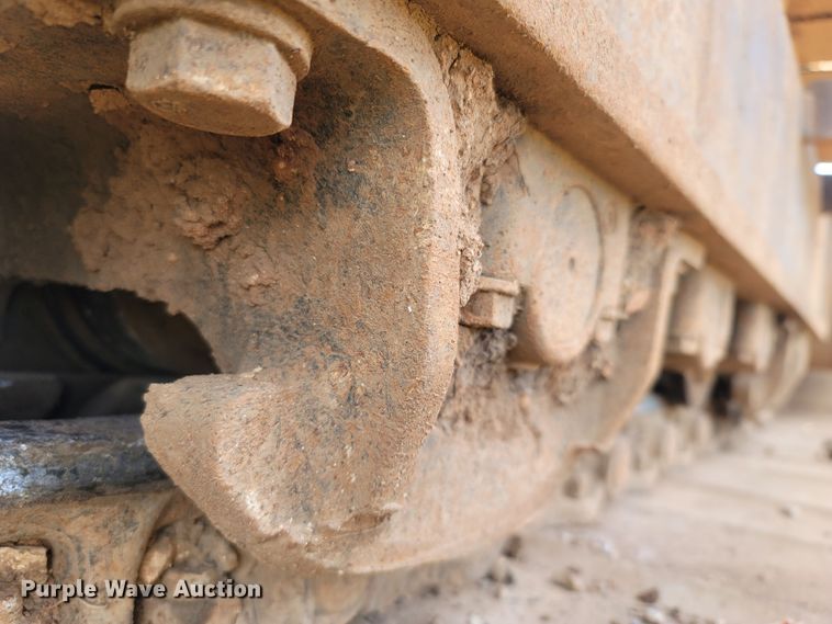 image for item LM9692 2013 Komatsu PC240LC-10  excavator