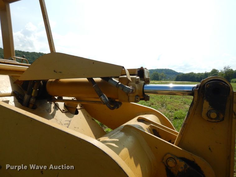 image for item LM9695 1989 Caterpillar 943  track loader