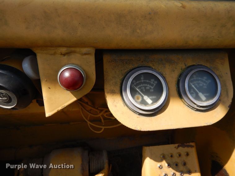 image for item LM9695 1989 Caterpillar 943  track loader