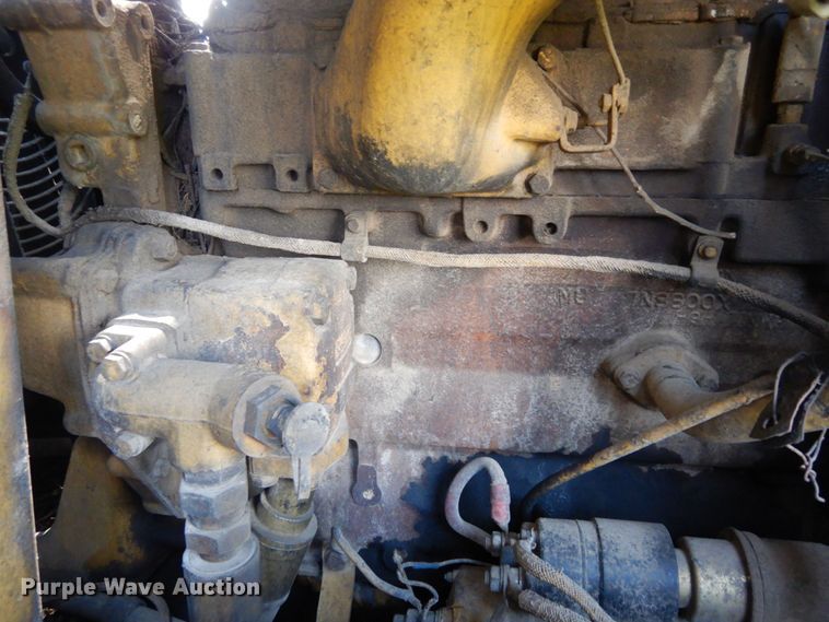 image for item LM9695 1989 Caterpillar 943  track loader