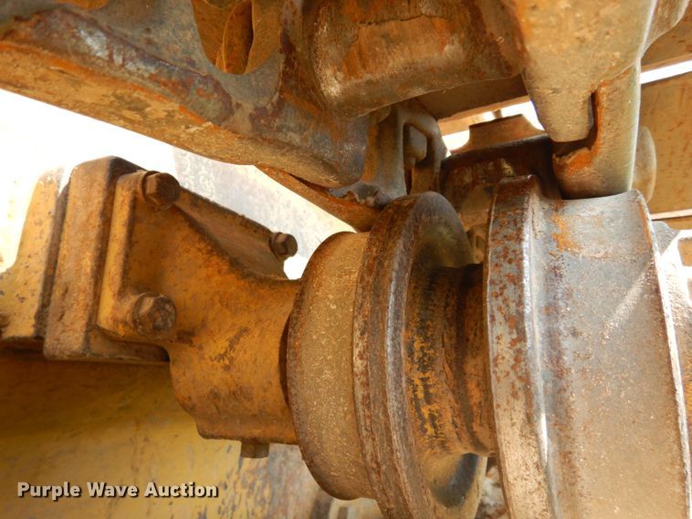 image for item LM9695 1989 Caterpillar 943  track loader