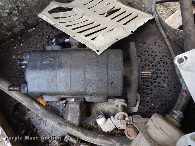 image for item LM9696 2009 HTT  utility bed