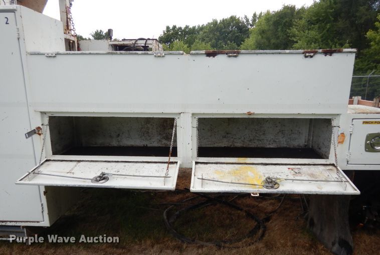 image for item LM9696 2009 HTT  utility bed