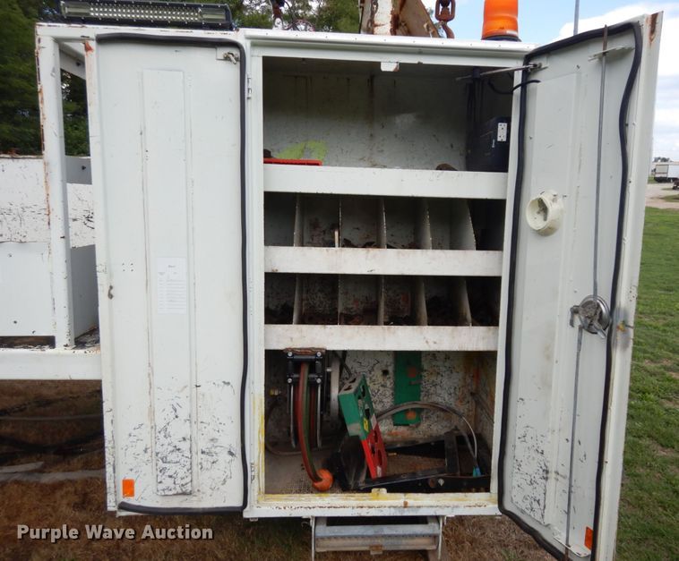 image for item LM9696 2009 HTT  utility bed