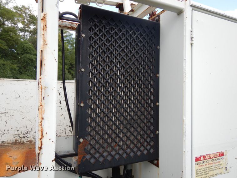 image for item LM9696 2009 HTT  utility bed