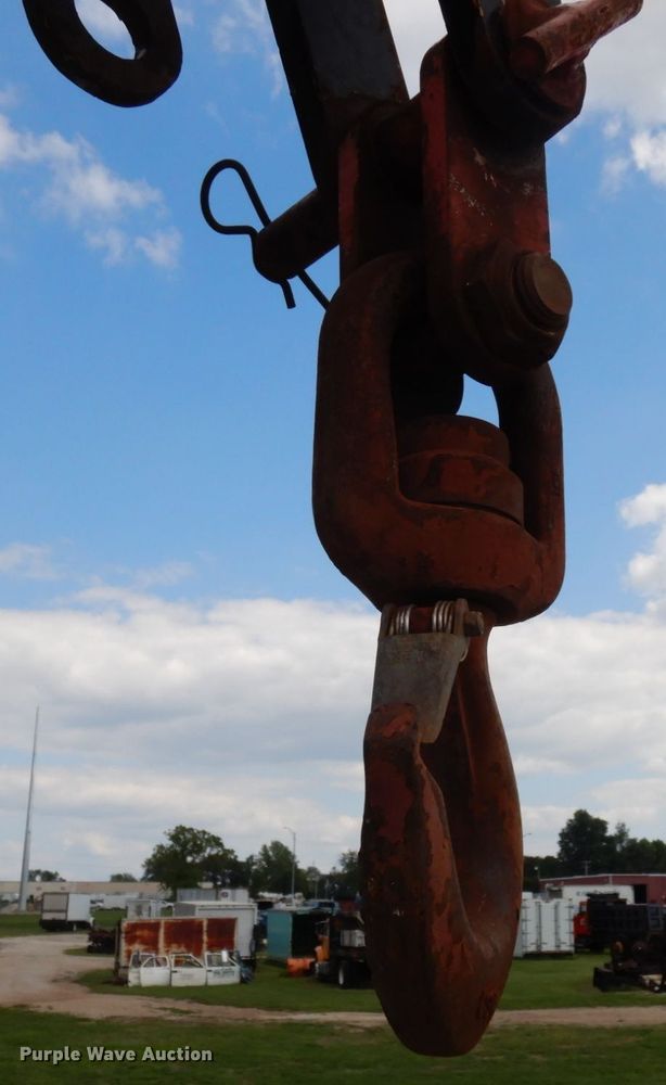 image for item LM9696 2009 HTT  utility bed