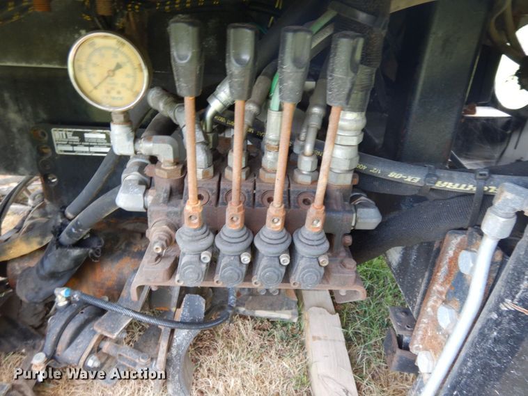 image for item LM9696 2009 HTT  utility bed